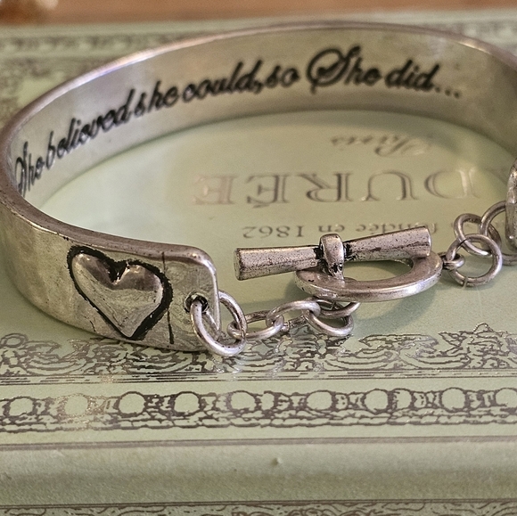 Vintage Premier Designs hammered cuff bracelet with inspirational message - Picture 4 of 7